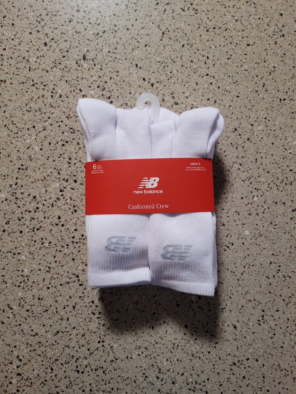 New Balance 6 Pack Mens Shoe Size 8-12.5 Cushioned Crew White Socks Gray Logo